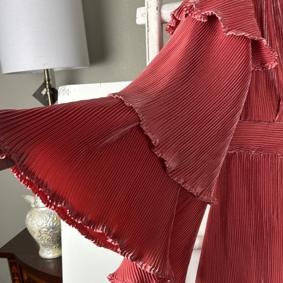 Boohoo Coral Pleated Maxi Dress NWT Sz 12 V neck, wedding formal - Picture 5 of 10